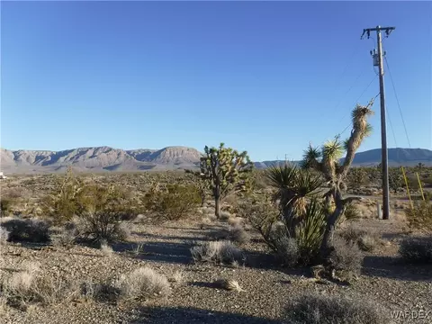 28250 N Mullane Dr, Meadview, AZ 86444