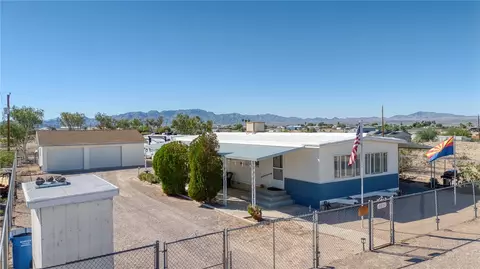 4826 Powell Lake Rd, Topock, AZ 86436