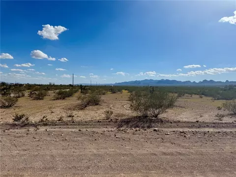 7502 W Todilto Dr #LOT 1, Golden Valley, AZ 86413