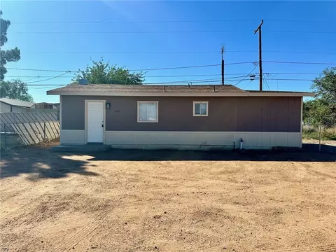 3756 E Thompson Ave, Kingman, AZ 86409 photo 2