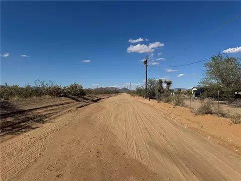 4119 N Cordes Rd, Golden Valley, AZ 86413