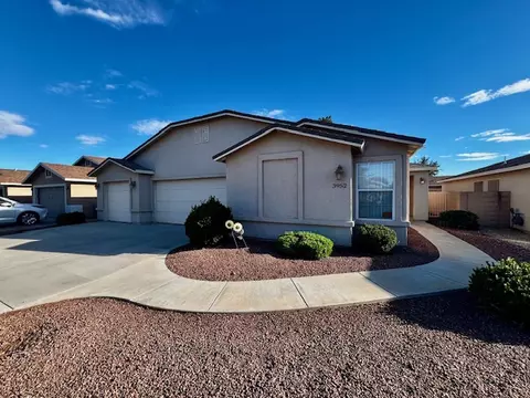 Exterior - 3952 E Ames Ave, Kingman, AZ 86409 photo 3 of 6