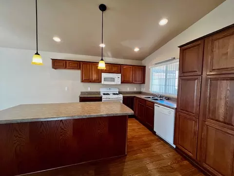 Kitchen - 3952 E Ames Ave, Kingman, AZ 86409 photo 1 of 2