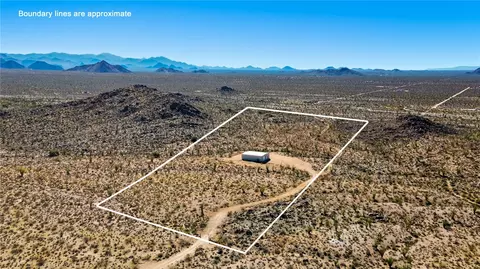 11102 Red Rock Rd, Yucca, AZ 86438