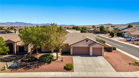 3364 Monte Moro Rd, Kingman, AZ 86401