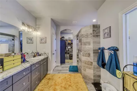 Bath - 2115 John Wayne Dr, Kingman, AZ 86409 photo 1 of 6