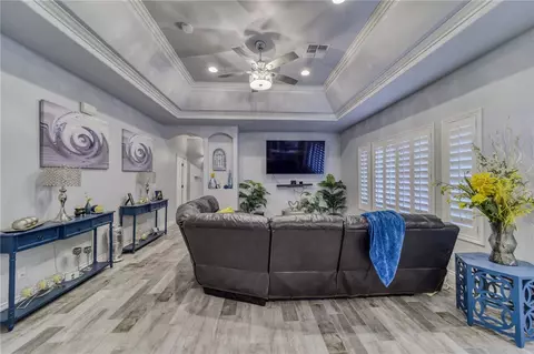 Living - 2115 John Wayne Dr, Kingman, AZ 86409 photo 2 of 4