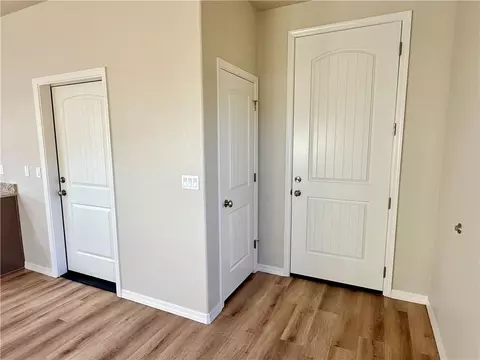 Entry Way - 2445 E Hearne Ave, Kingman, AZ 86409 photo 1 of 1