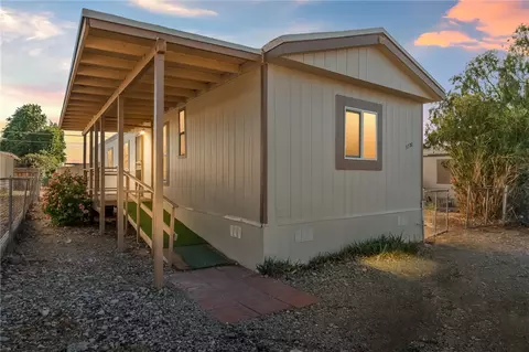 1720 La Entrada Dr, Fort Mohave, AZ 86426