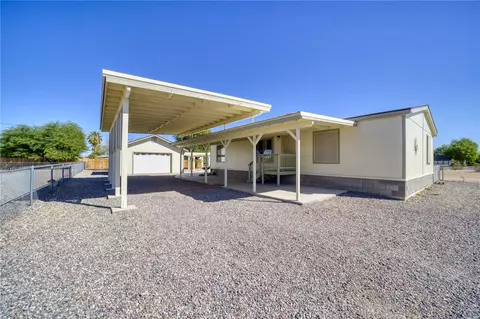 5419 E Coconino Dr, Topock, AZ 86436