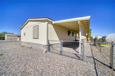 5419 E Coconino Dr, Topock, AZ 86436 photo 2