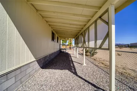 5419 E Coconino Dr, Topock, AZ 86436 photo 3