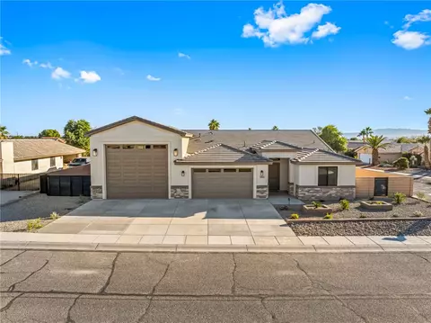 1820 E Bear Creek Way, Fort Mohave, AZ 86426