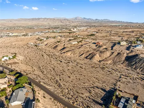 1845 Newberry Dr, Bullhead City, AZ 86442