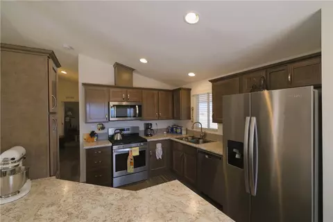 1296 E Citrus Dr, Kingman, AZ 86409 photo 5