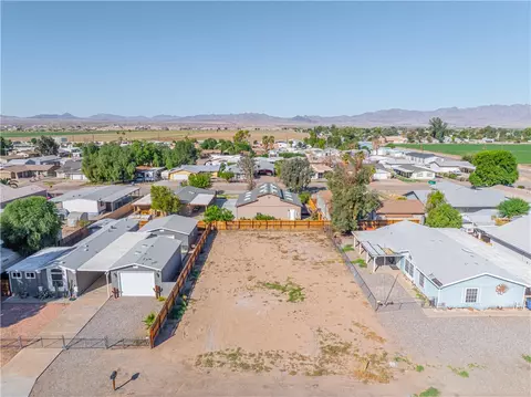 8033 S Carob Dr, Mohave Valley, AZ 86440