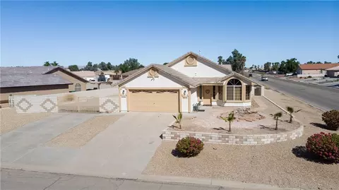 5932 S Desert Lakes Dr, Fort Mohave, AZ 86426