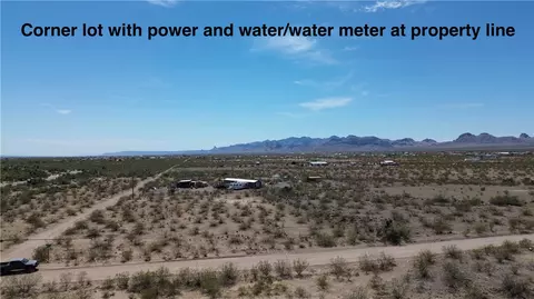 2 12 Ac Agua Fria Dr, Golden Valley, AZ 86413