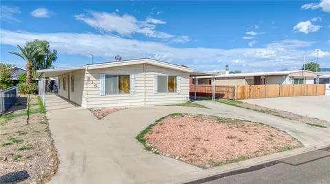 815 Stahlman Dr, Bullhead City, AZ 86442