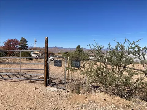 9389 N Bridlebit Ave, Kingman, AZ 86401