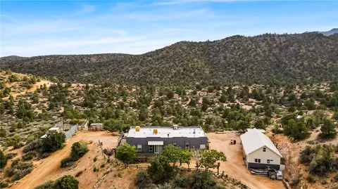 10516 E Pine Cone Way, Hackberry, AZ 86411 photo 5