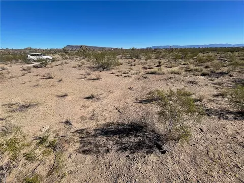 319-08 N 325a N Kenmore Dr, Dolan Springs, AZ 86441
