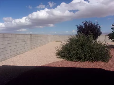 Exterior - 5414 Eagle View Rd, Kingman, AZ 86409 photo 12 of 12