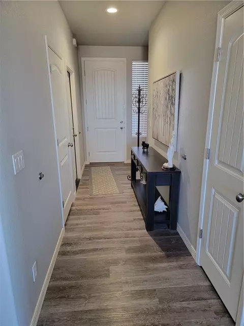 Entry Way - 5414 Eagle View Rd, Kingman, AZ 86409 photo 2 of 3