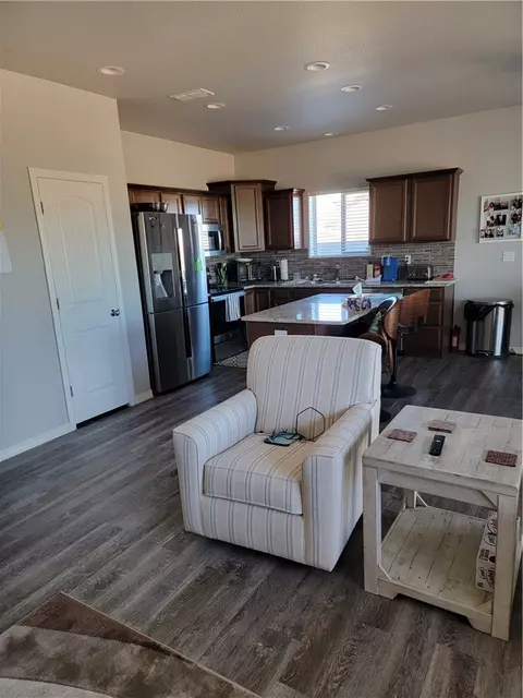 Kitchen - 5414 Eagle View Rd, Kingman, AZ 86409 photo 1 of 2