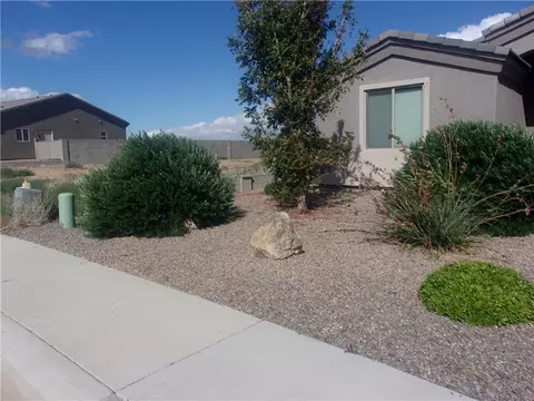 Exterior - 5414 Eagle View Rd, Kingman, AZ 86409 photo 4 of 12