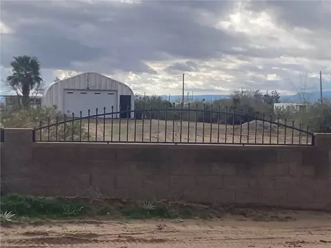 5126 W Chino Dr #1, Golden Valley, AZ 86413