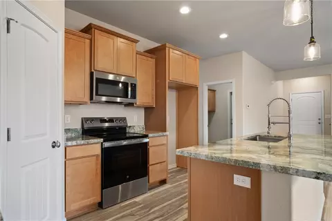 Kitchen - 2131 Ashfork Ave, Kingman, AZ 86401 photo 2 of 5