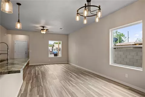 Living - 2131 Ashfork Ave, Kingman, AZ 86401 photo 3 of 4