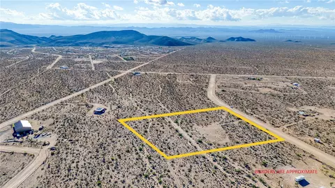8842 W Mcgrath Dr, White Hills, AZ 86445
