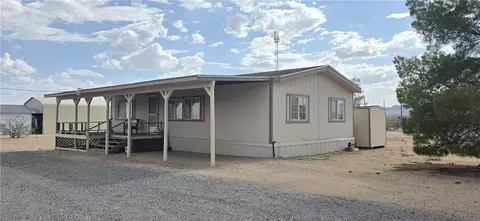 3453 N Lakeside Rd, Golden Valley, AZ 86413