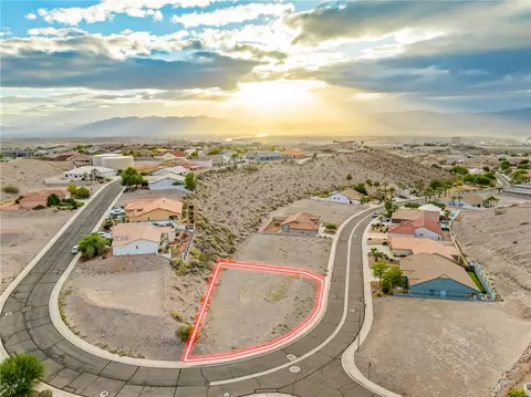 2926 Desert Trail Dr, Bullhead City, AZ 86429