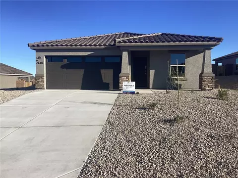 2801 Steamship Dr, Bullhead City, AZ 86429