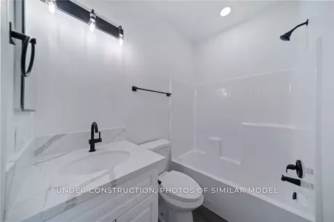 Bath - 3000 E Ames Ave, Kingman, AZ 86409 photo 1 of 4