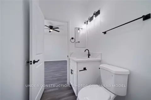 Bath - 3000 E Ames Ave, Kingman, AZ 86409 photo 3 of 4