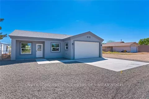 Exterior - 3000 E Ames Ave, Kingman, AZ 86409 photo 2 of 7