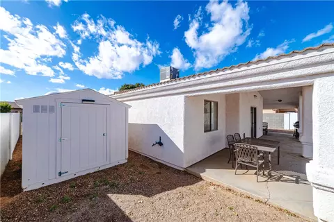 Exterior - 3289 E Cane Dr, Kingman, AZ 86409 photo 2 of 4