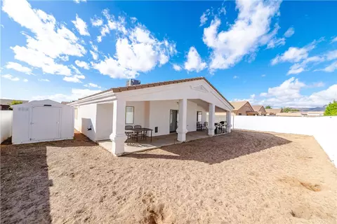 Exterior - 3289 E Cane Dr, Kingman, AZ 86409 photo 3 of 4