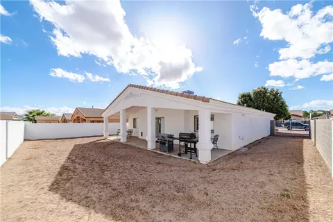 Exterior - 3289 E Cane Dr, Kingman, AZ 86409 photo 4 of 4