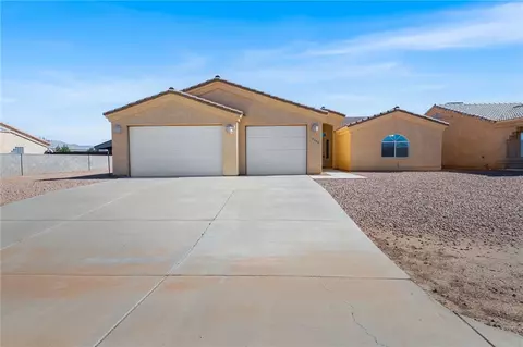 10088 N Acorn Dr, Kingman, AZ 86401