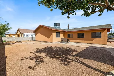 3321 N Apache St, Kingman, AZ 86401 photo 6