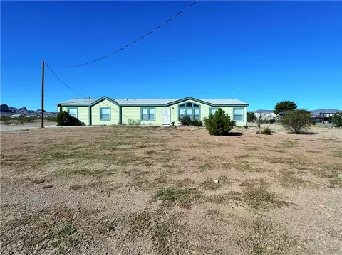 853 S Escuela Rd, Golden Valley, AZ 86413