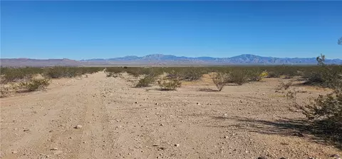 7026 W Moenkopi Dr, Golden Valley, AZ 86413