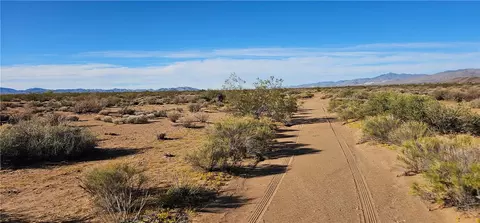 lot101 S Amado Rd, Golden Valley, AZ 86413