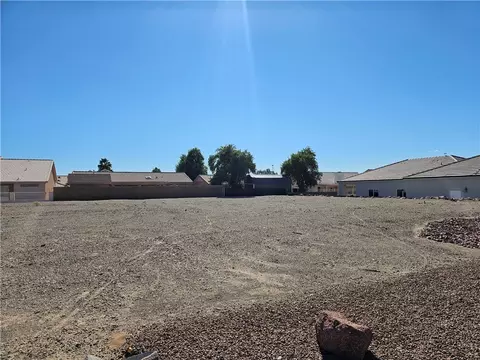 2130 E Desert Greens Dr, Fort Mohave, AZ 86426
