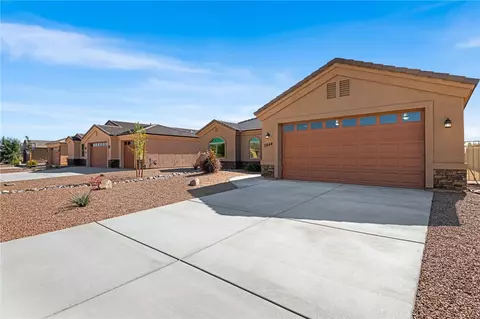 Exterior - 3844 E Mcvicar Ave, Kingman, AZ 86409 photo 2 of 8